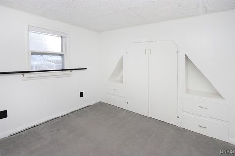 Tiny photo for 300 Cornwall Drive, DeWitt, NY 13214 (MLS # S1659789)