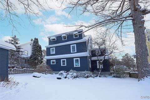 Tiny photo for 300 Cornwall Drive, DeWitt, NY 13214 (MLS # S1659789)