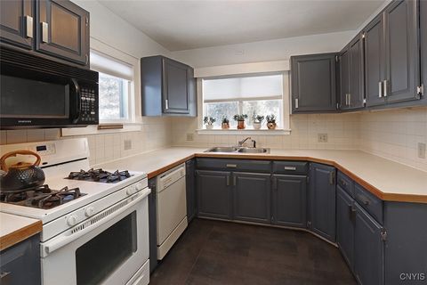 Tiny photo for 300 Cornwall Drive, DeWitt, NY 13214 (MLS # S1659789)