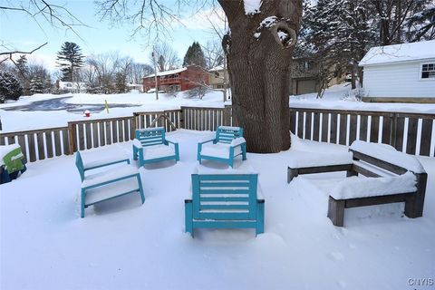 Tiny photo for 300 Cornwall Drive, DeWitt, NY 13214 (MLS # S1659789)