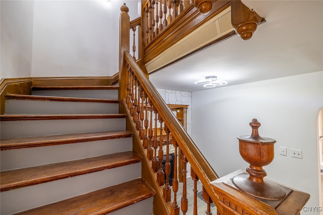 714 Valley Drive, Syracuse, New York image 15