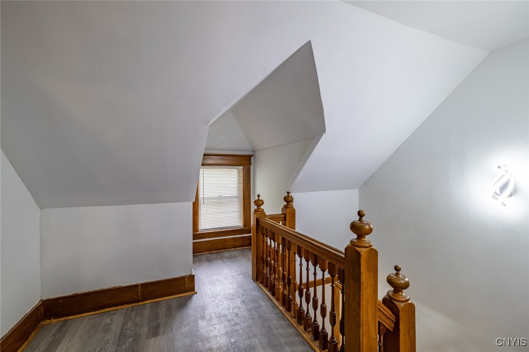714 Valley Drive, Syracuse, New York image 20