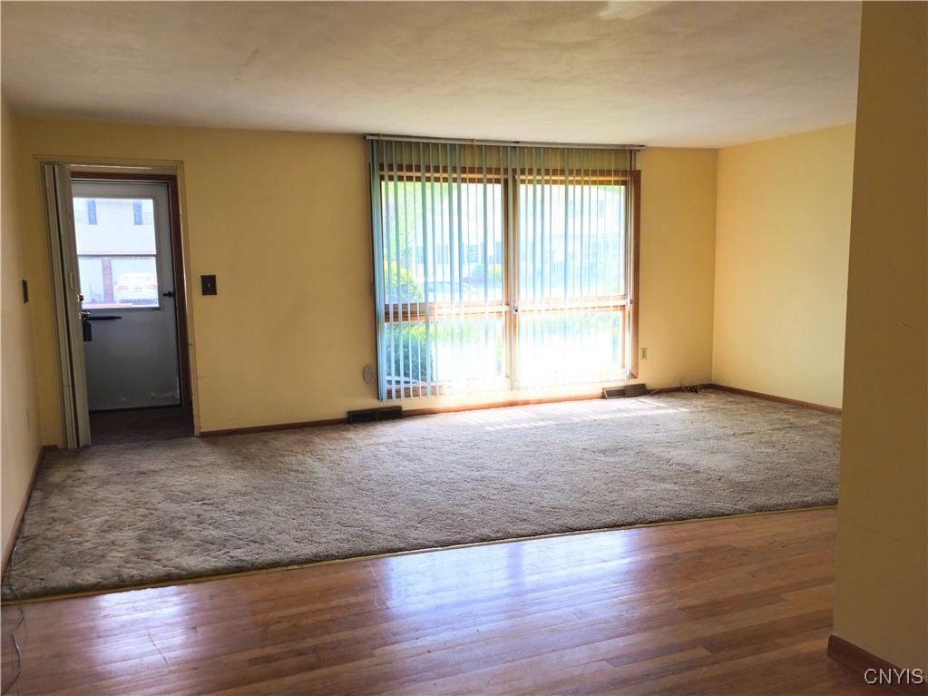 7742 Davis Road, Clay, New York image 4