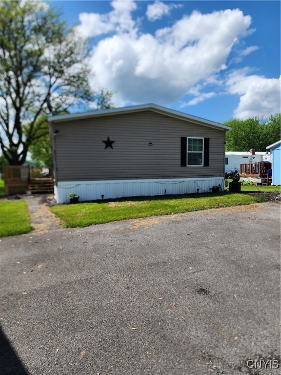 2202 Cotswold Court, Clay, New York image 2