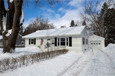 20 Balsam Crescent New Hartford NY 13413