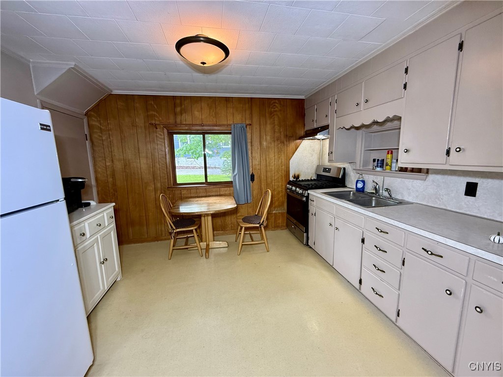 26 Farnham Street, Cazenovia, New York image 10