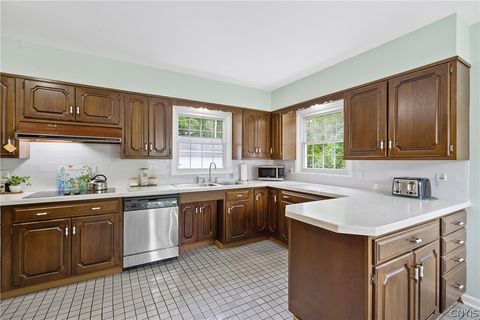 Tiny photo for 8 Lyndon Road, DeWitt, NY 13066 (MLS # S1682481)