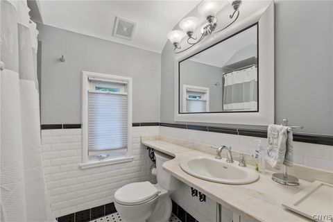Tiny photo for 8 Lyndon Road, DeWitt, NY 13066 (MLS # S1682481)