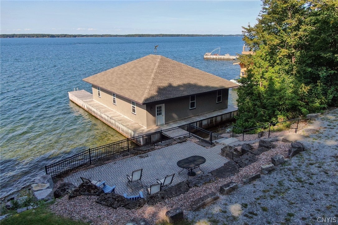 38306 Windward Cliffs
