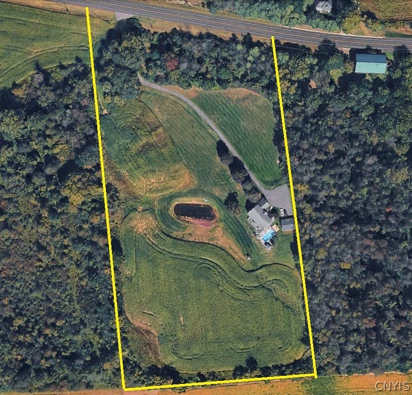 Photo of 598 W Genesee Road, Lysander, NY 13027 (MLS # S1709892)