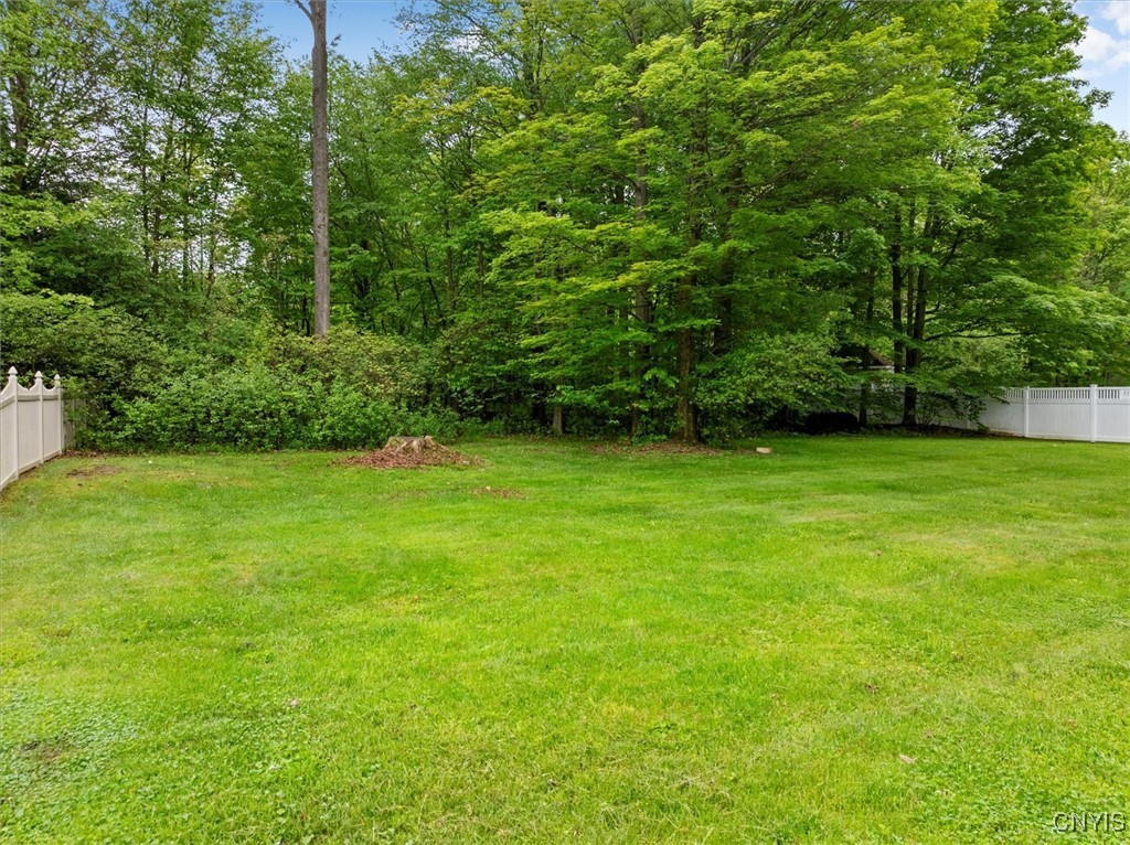 102 Briarwood Court, New Hartford, New York image 10