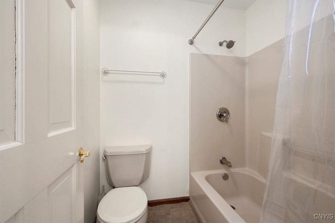 102 Briarwood Court, New Hartford, New York image 41