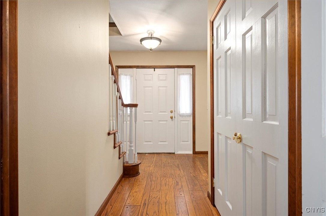 102 Briarwood Court, New Hartford, New York image 16