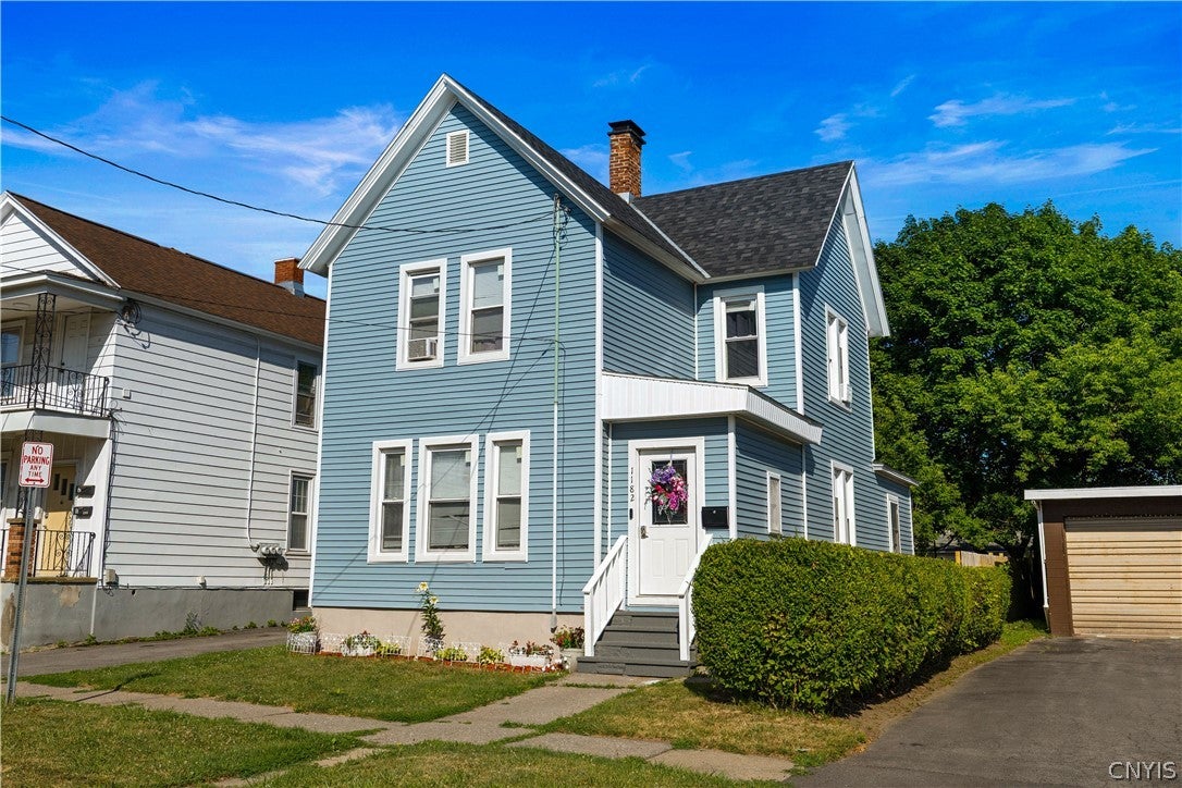 1182 Kossuth Avenue