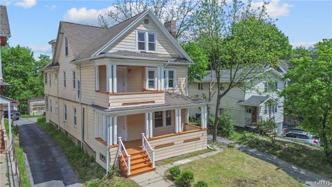 Photo of 944 Bellevue Avenue, Syracuse, NY 13204 (MLS # S1702674)
