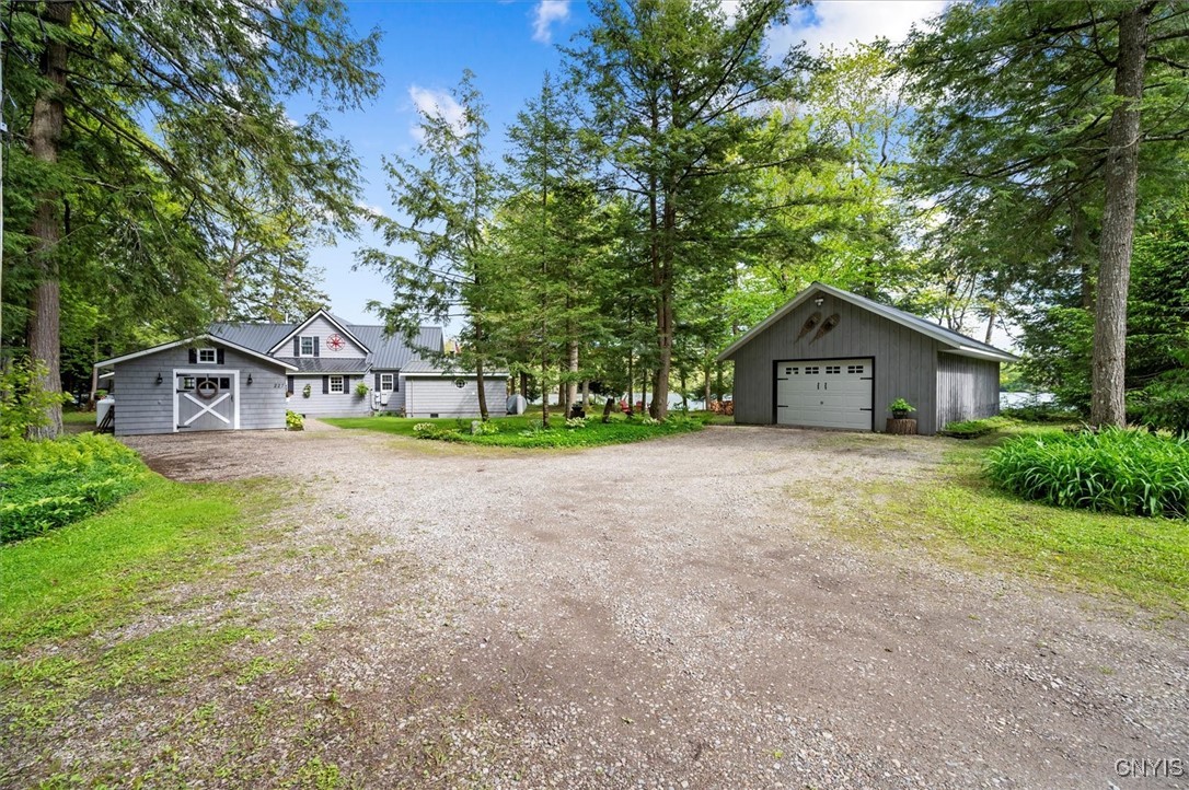 227 Spruce Drive N
