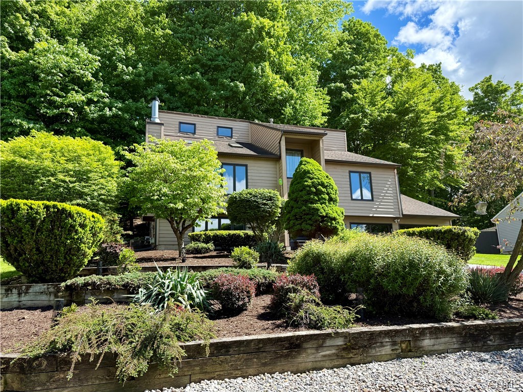 103 Viceroy Drive