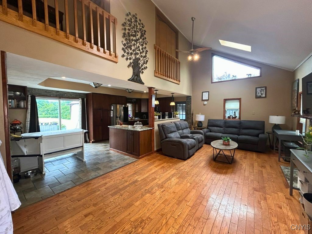 123 Knapps Knolle Road
