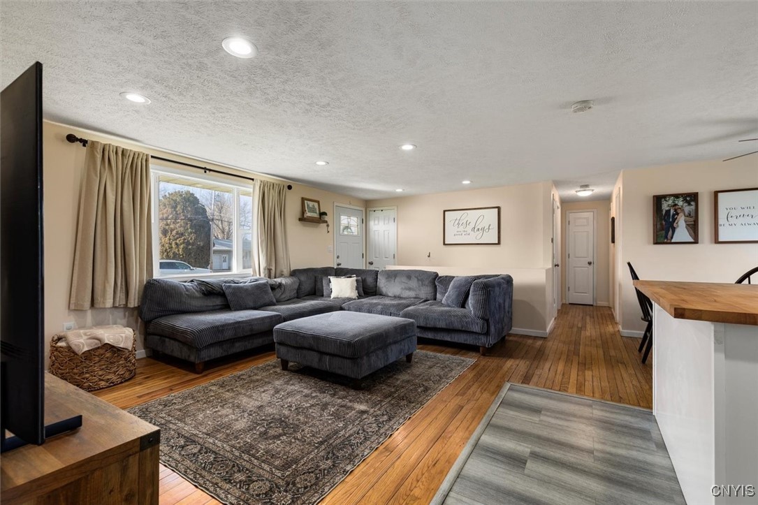 108 Central Drive, Hastings, New York image 3