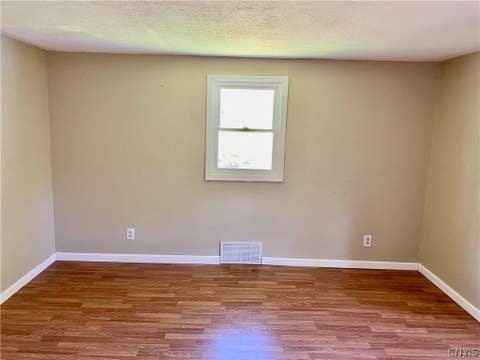 Tiny photo for 220 Roxann Avenue, Cicero, NY 13212 (MLS # S1708634)