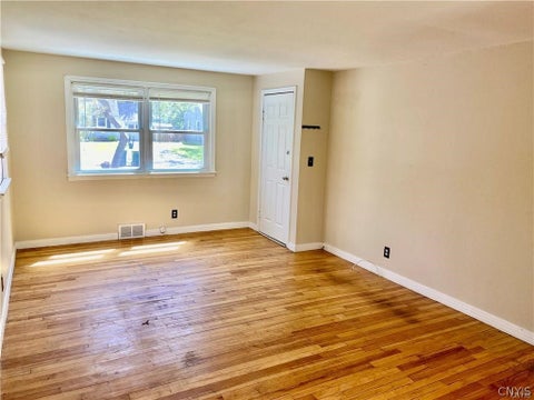 Tiny photo for 220 Roxann Avenue, Cicero, NY 13212 (MLS # S1708634)