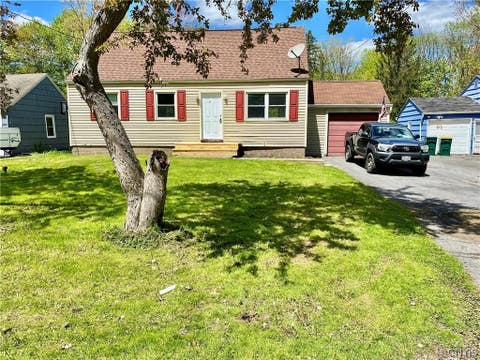 Photo of 220 Roxann Avenue, Cicero, NY 13212 (MLS # S1708634)
