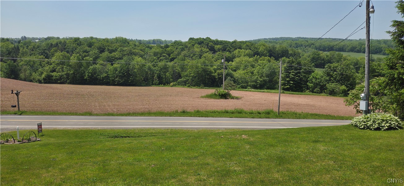 5844 Creek Road