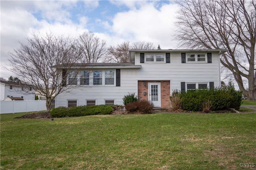 110 Locust Lane, Camillus, New York image 2