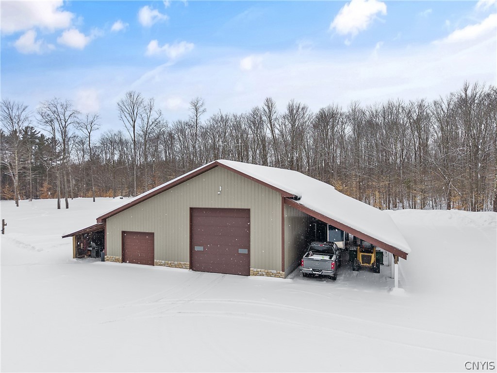 5117 Pleasant Valley Road N