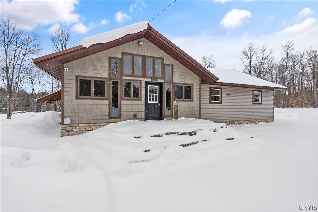 5117 Pleasant Valley Road N