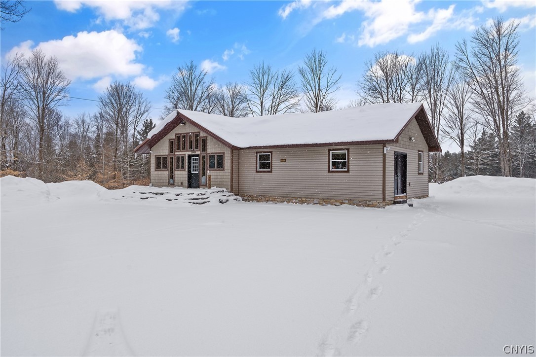 5117 Pleasant Valley Road N