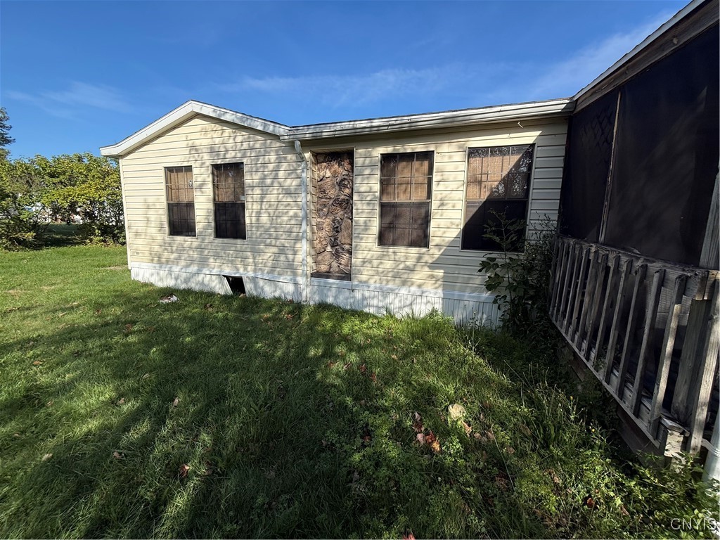 1275 State Route 5 328