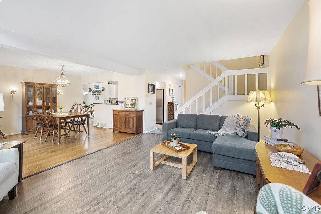 36 Jarvis Drive, Manlius, New York image 9