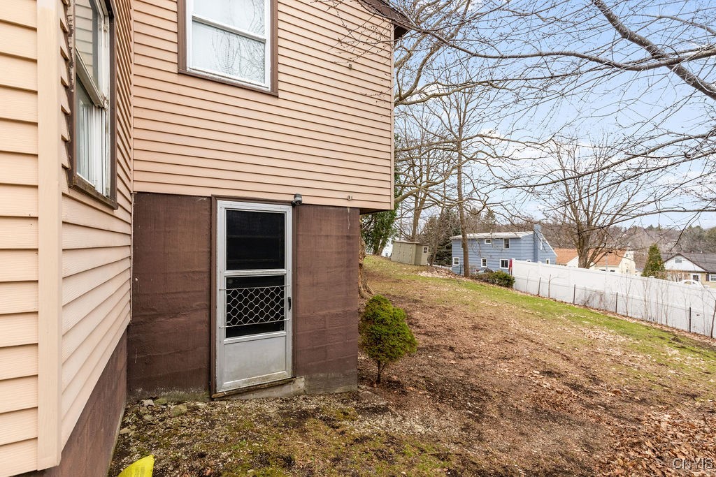 310 Glenview Parkway, Camillus, New York image 7