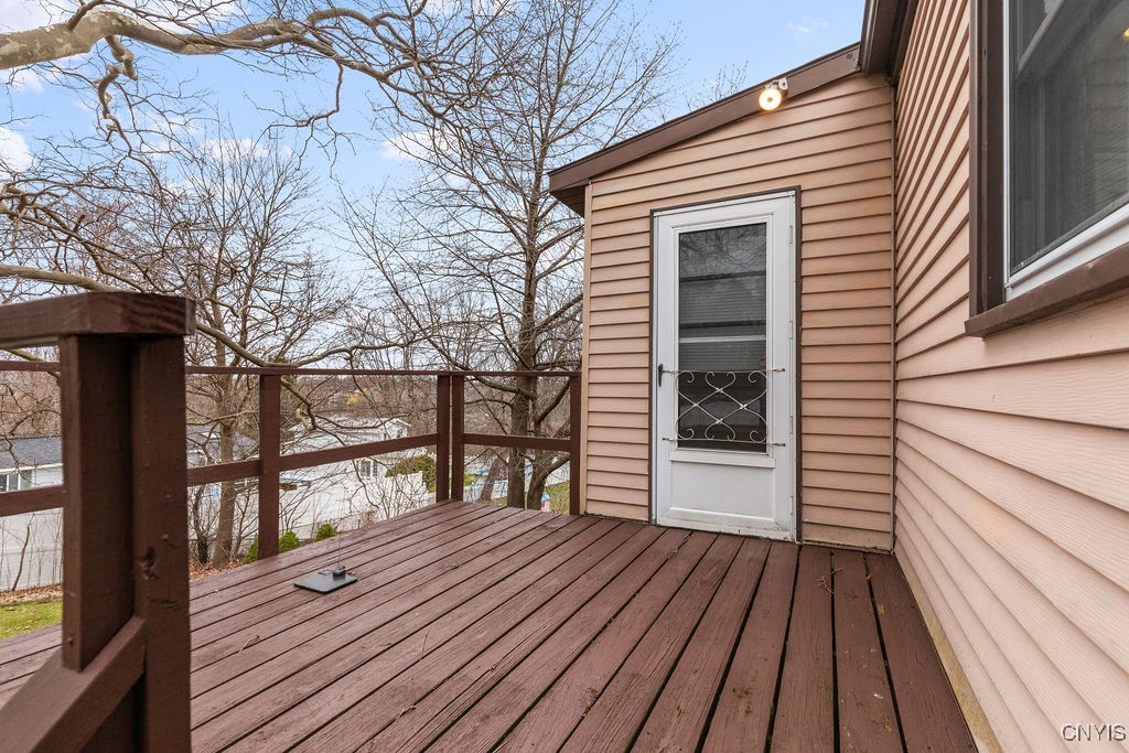 310 Glenview Parkway, Camillus, New York image 6
