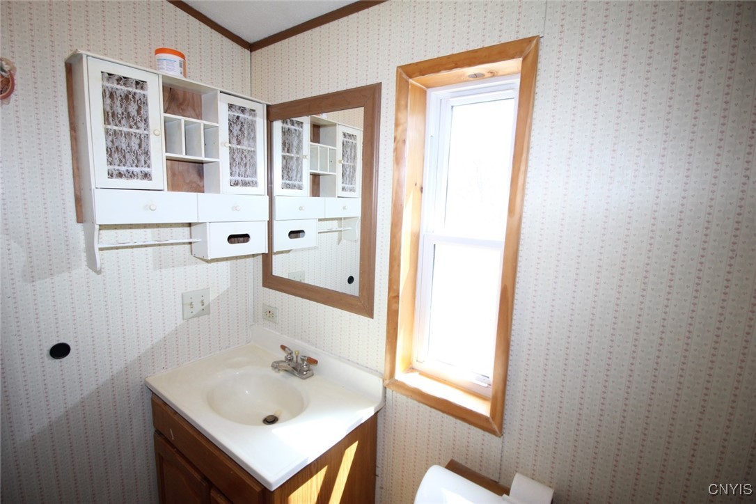 9487 Us Route 20, Bridgewater, New York image 17