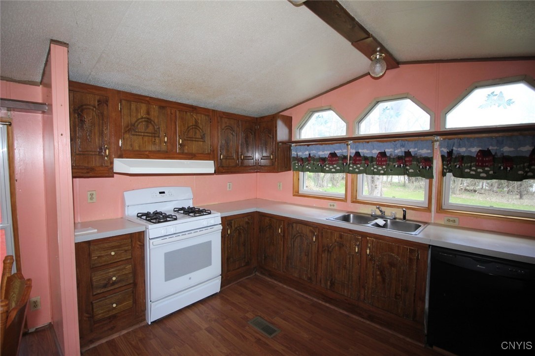 9487 Us Route 20, Bridgewater, New York image 5