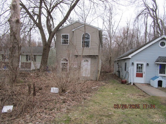 6996 Lakeshore Road, Cicero, New York image 2