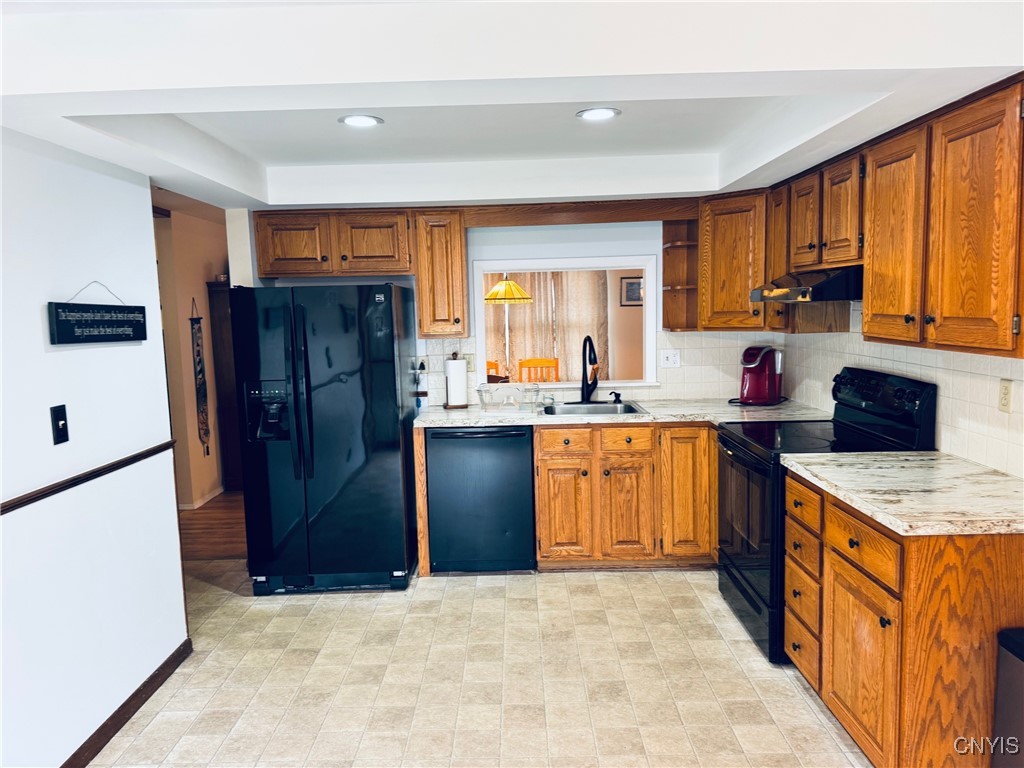 4771 Royal Meadow Drive, Clay, New York image 15