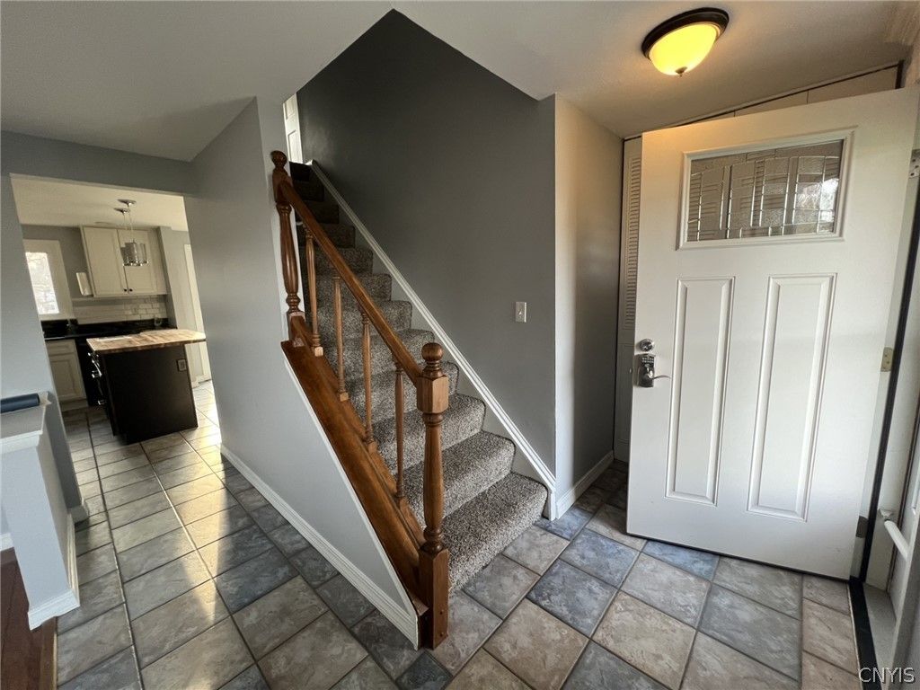 Photo of 10 Echodale Avenue, Lysander, NY 13027 (MLS # S1668665)