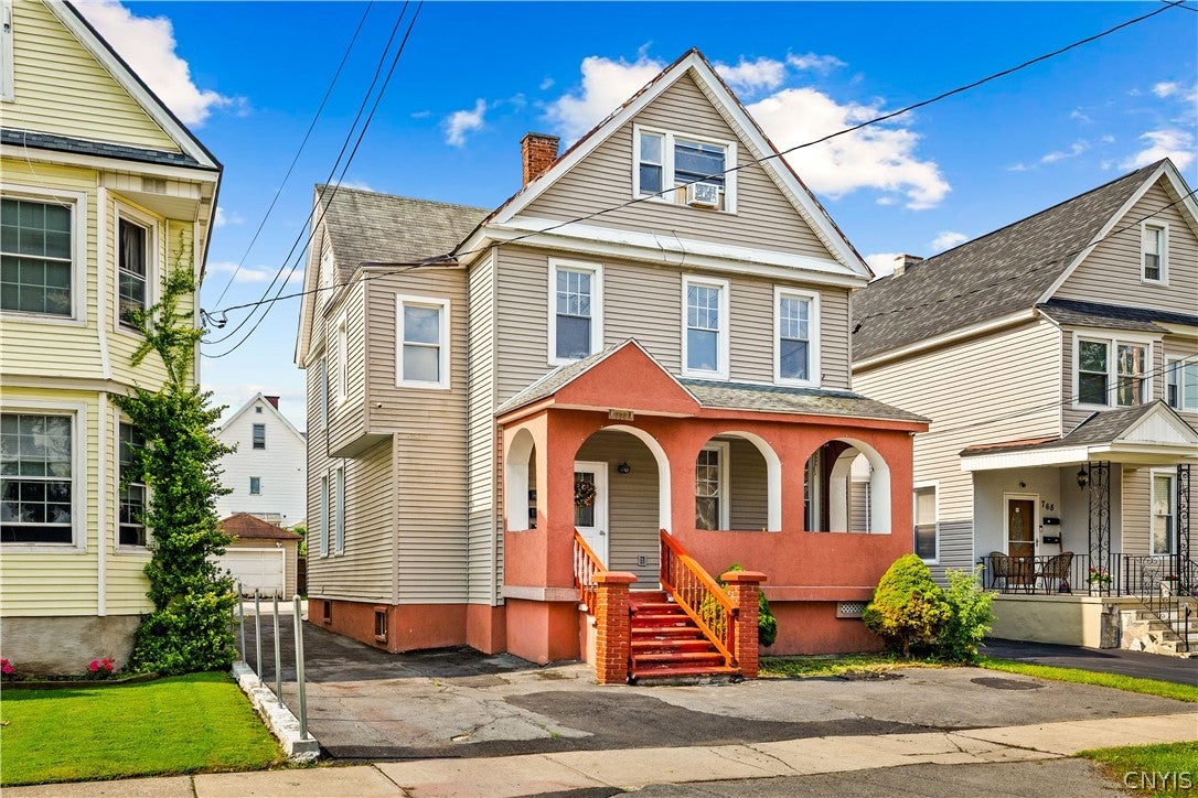 770 Elizabeth Street