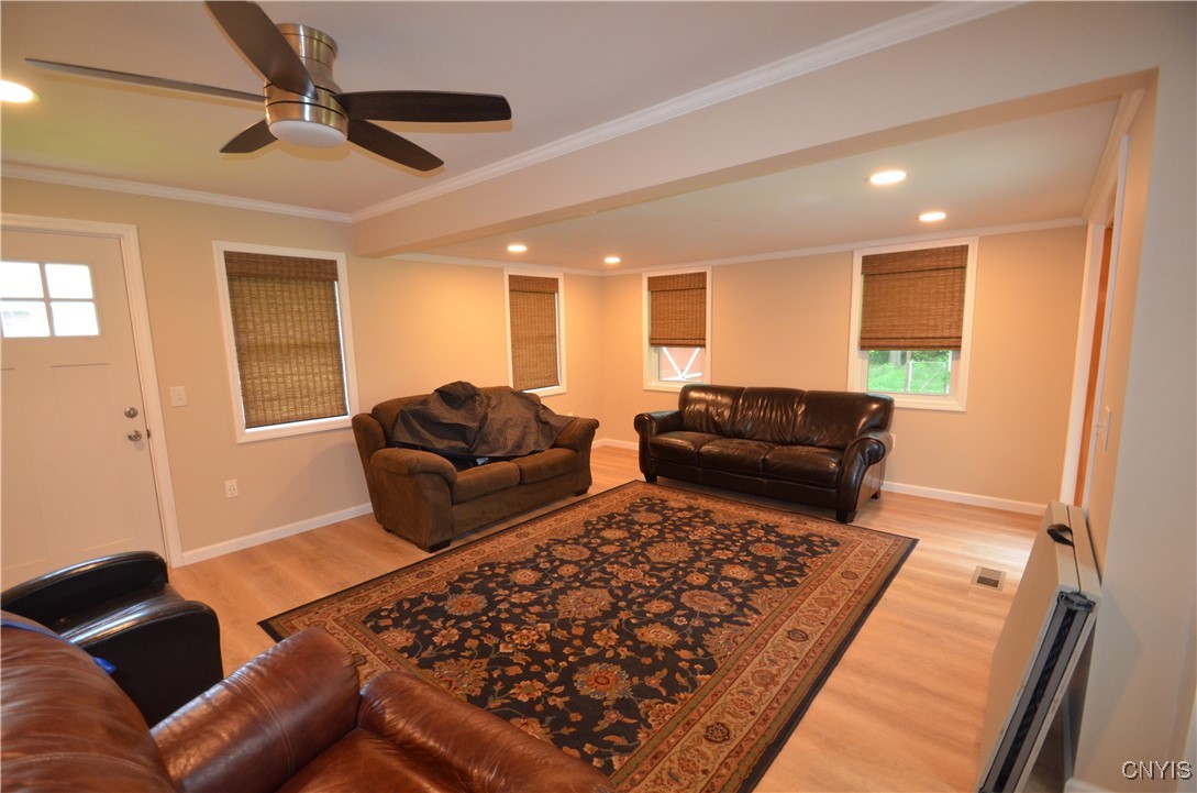 Manlius, New York 13066, United States, 3 Bedrooms Bedrooms, ,1 BathroomBathrooms,Residential,Active,149070