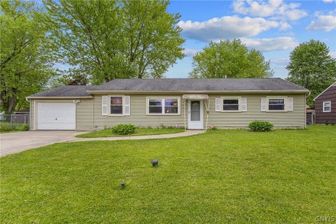 Homes For Sale - 7844 Rinaldo Boulevard<br/> Cicero, NY 13030