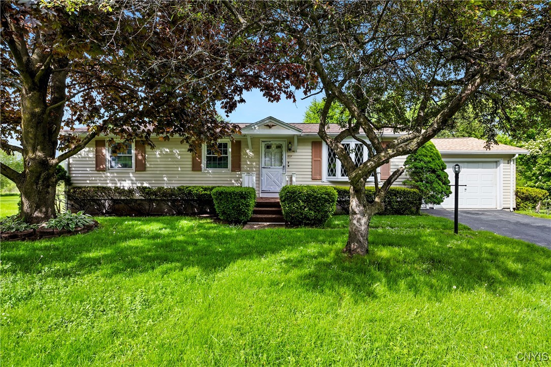 829 Franklin Street, Skaneateles, New York image 1