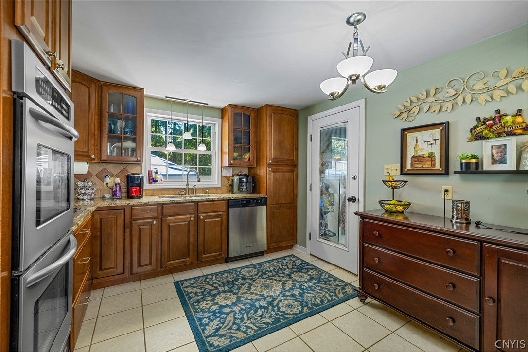 6 Highland Drive