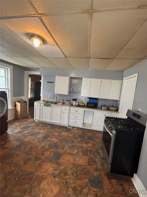 Tiny photo for 1002 Spring Street, Syracuse, NY 13208 (MLS # S1654823)