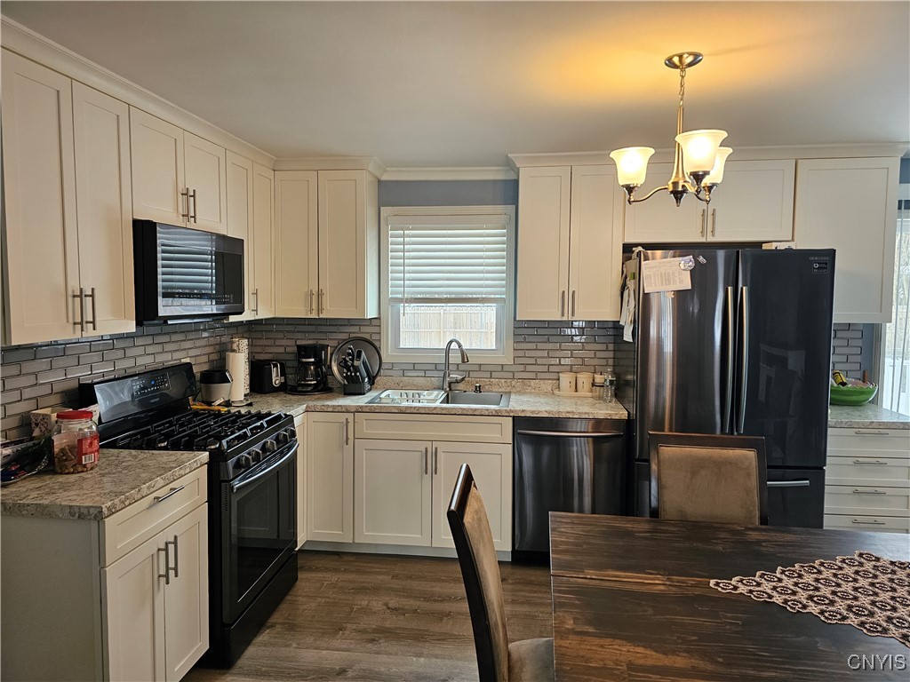 429 Linda View Lane, Utica, New York image 17