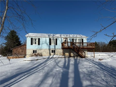 Photo of 305 County Route 37, Hastings, NY 13036 (MLS # S1653854)