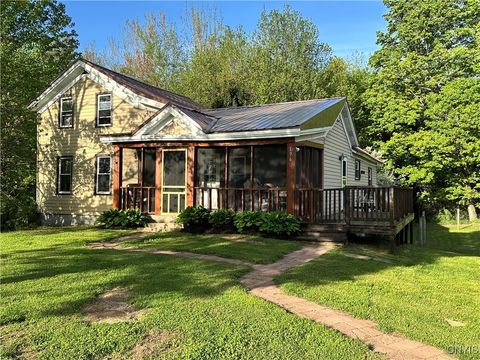 196 County Route 48, Albion, NY 13142 - MLS#: S1607989
