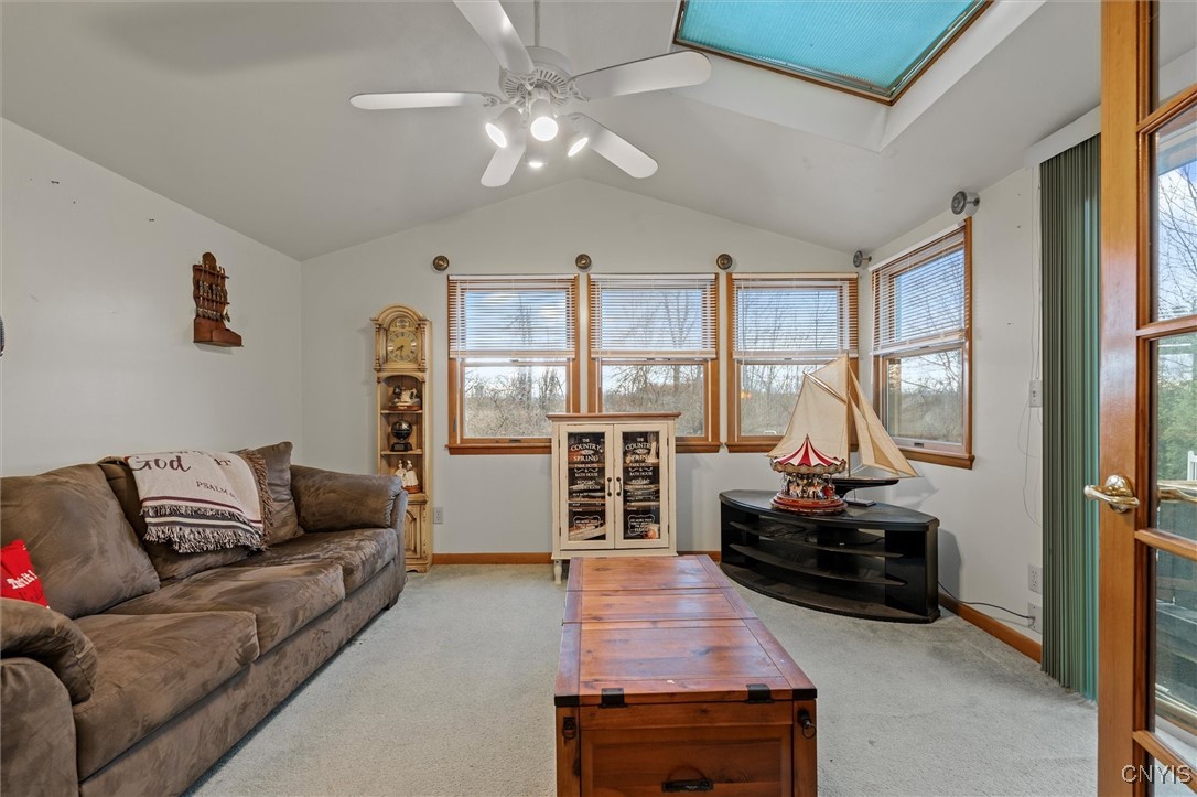5575 Imperia Lane, Clay, New York image 13